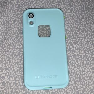BRAND NEW IPHONE XR LIFEPROOF FRE PHONECASE!